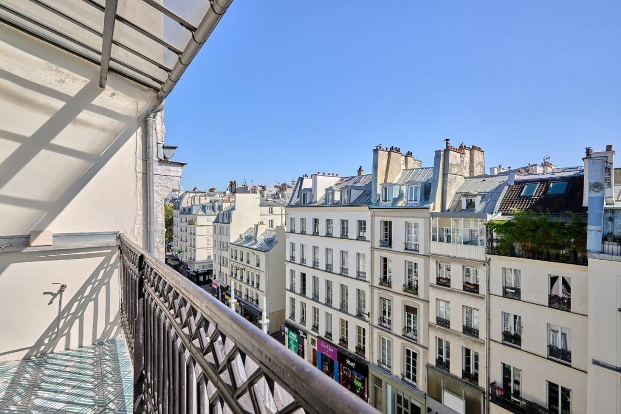 Apartment Center Of Paris With Terrace By Studio Prestige Eksteriør bilde